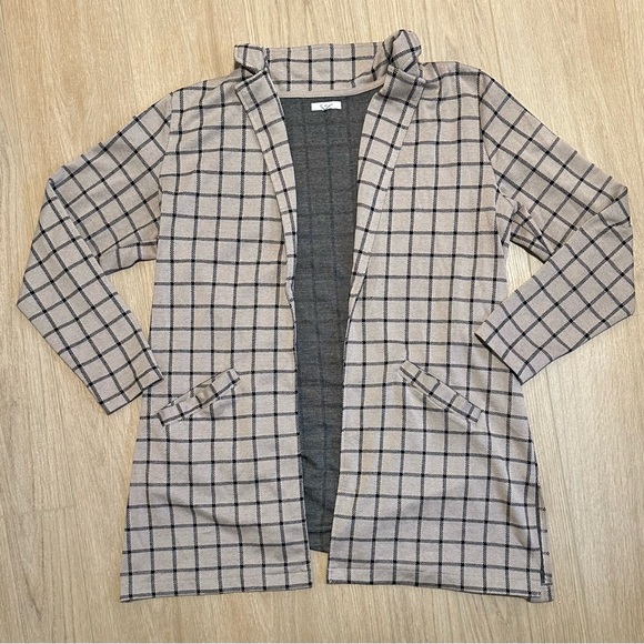 Maurices Tops - EUC Maurice Open Front Plaid Cardigan Jacket in Beige and Black